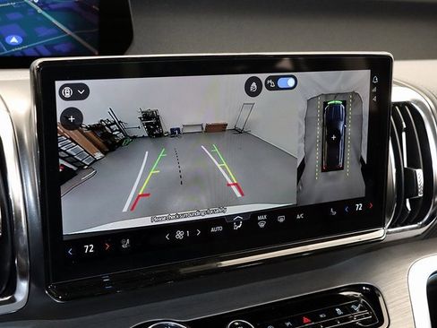 New 2025 Ford Expedition Max Platinum w/ Driver's Package image 21