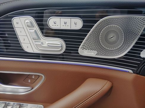 Used 2024 Mercedes-Benz GLE 450 4MATIC image 25