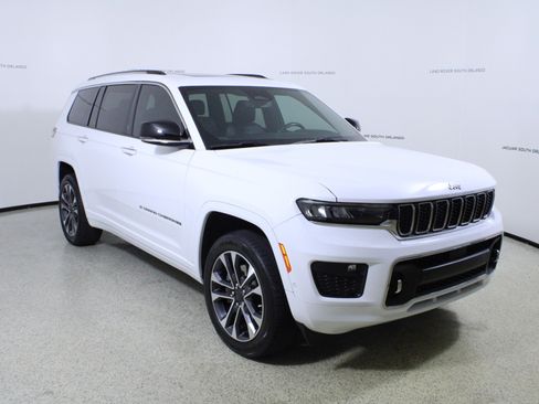 Used 2022 Jeep Grand Cherokee L Overland image 3
