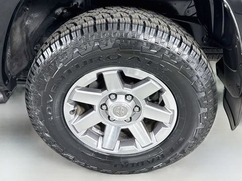 Used 2015 Toyota 4Runner Trail Premium AWD/4WD image 31