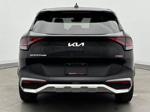 Used 2023 Kia Sportage LX image 6