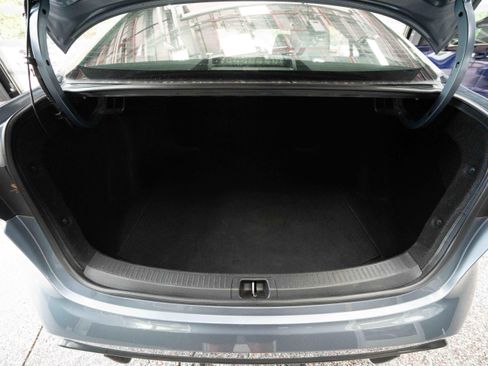 Used 2024 Toyota Corolla SE w/ SE Premium Package FWD image 27