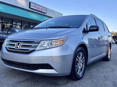 Used 2011 Honda Odyssey EX image 1