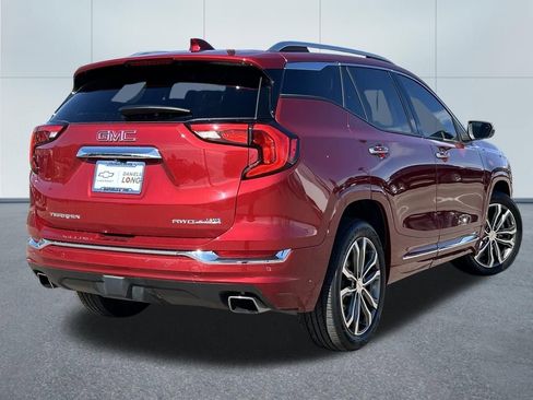 Used 2020 GMC Terrain Denali w/ Denali Premium Package image 2
