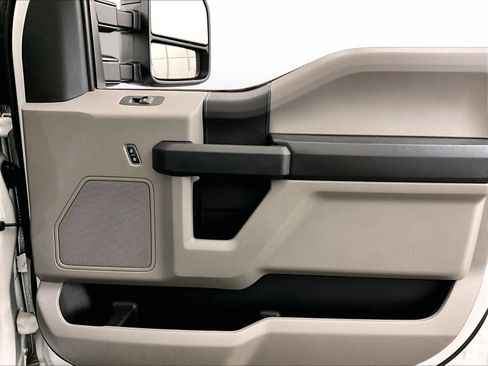 Used 2021 Ford F250 XL w/ Power Equipment Group AWD/4WD image 23