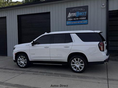 Used 2021 Chevrolet Tahoe High Country RWD image 3
