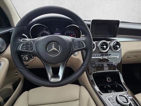 Used 2017 Mercedes-Benz GLC 300 image 13