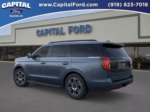 New 2025 Ford Expedition Active image 4