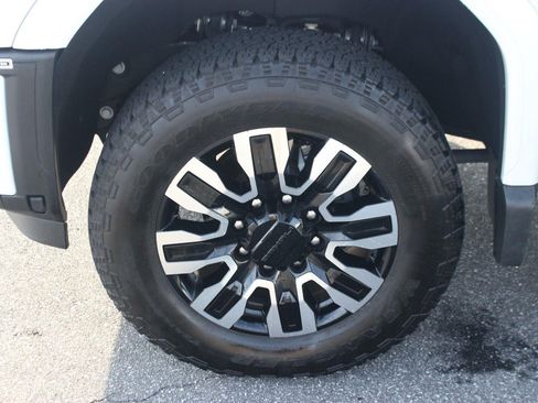 Used 2025 GMC Sierra 2500 Denali Ultimate AWD/4WD image 44