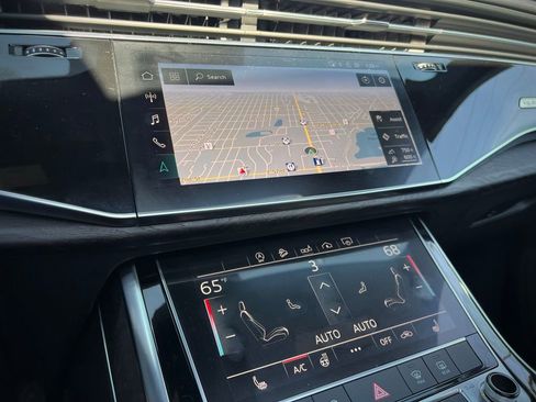 Used 2019 Audi Q8 Premium image 35