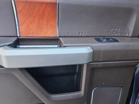 Used 2018 Ford F150 King Ranch w/ Equipment Group 601A Luxury image 23