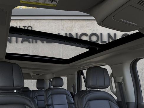 New 2026 Lincoln Navigator L Reserve AWD/4WD image 22