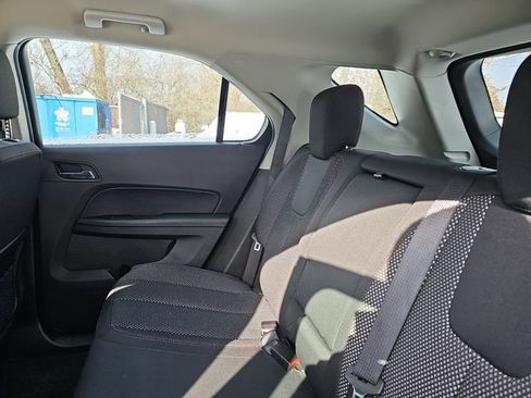 Used 2017 Chevrolet Equinox LS image 21