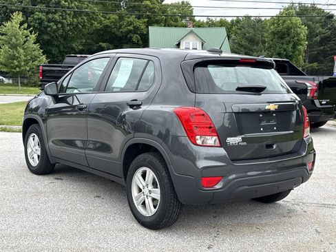 Used 2020 Chevrolet Trax LS AWD/4WD image 7