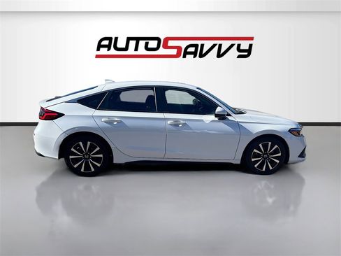 Used 2024 Honda Civic EX-L image 8