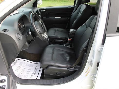 Used 2016 Jeep Compass High Altitude AWD/4WD image 15