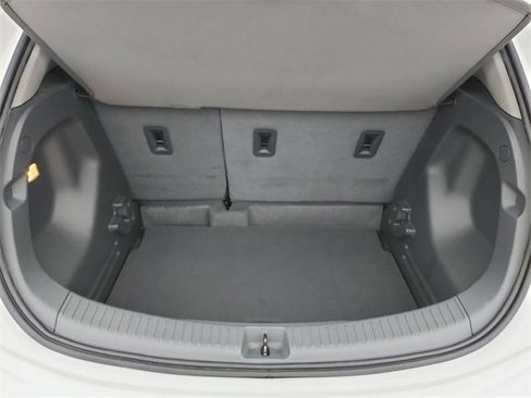 Used 2018 Chevrolet Bolt Premier w/ Driver Confidence II Package image 14