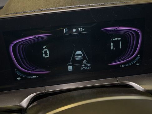 Certified 2024 Kia Telluride S w/ S Sunroof Package image 18