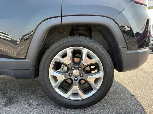 Used 2018 Jeep Compass Limited w/ Navigation Group AWD/4WD image 27