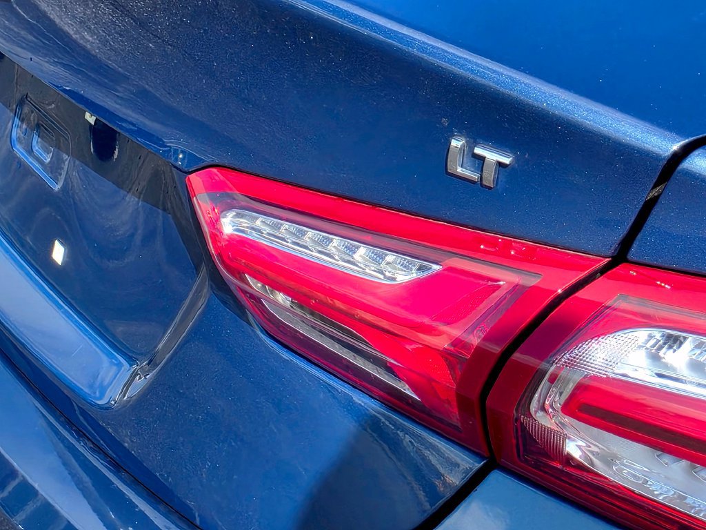 Used 2024 Chevrolet Malibu LT FWD image 7