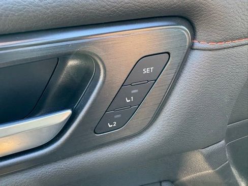Certified 2025 Nissan Armada PRO-4X AWD/4WD image 11