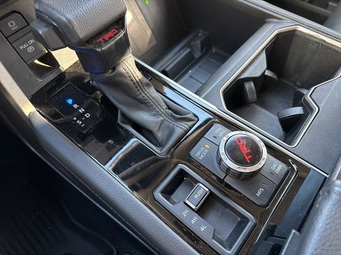 Used 2024 Toyota Tundra Limited image 21