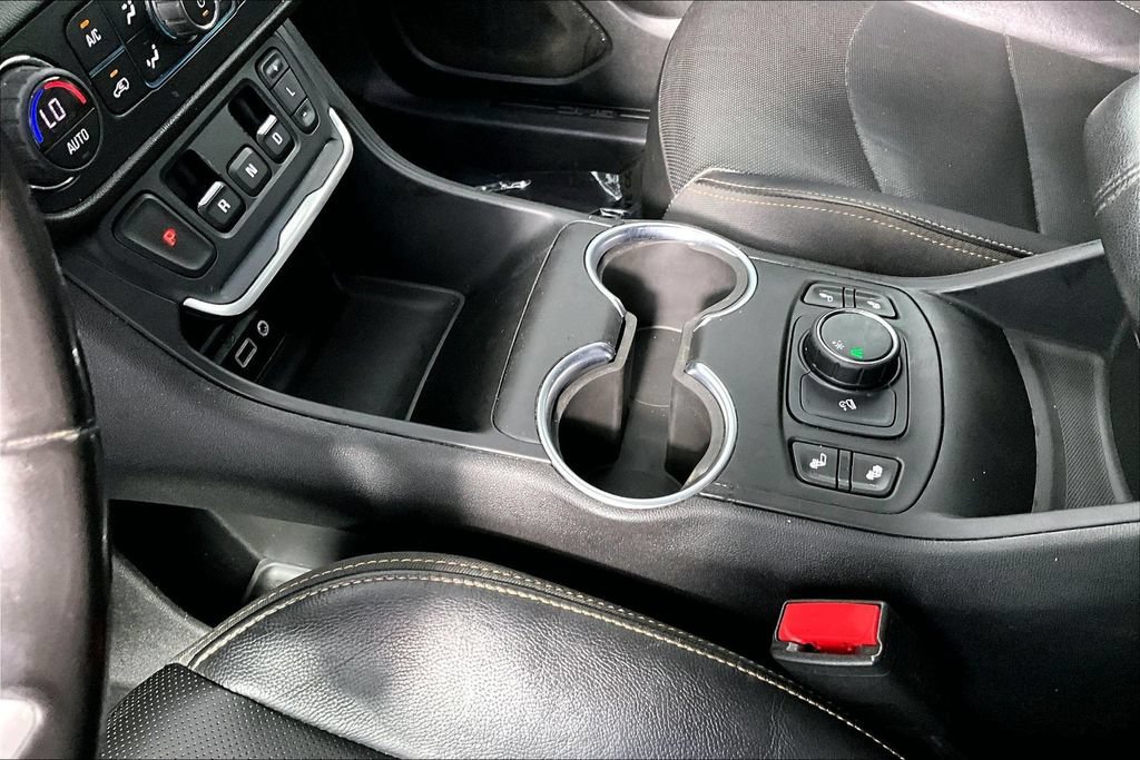 Used 2019 GMC Terrain SLT FWD image 17