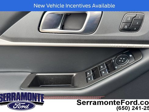 Used 2026 Ford Explorer ST-Line w/ ST-Line Street Pack AWD/4WD image 12