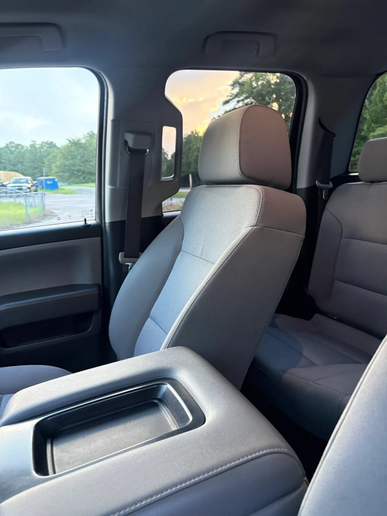 Used 2019 Chevrolet Silverado 1500 Custom w/ Custom Convenience Package AWD/4WD image 13