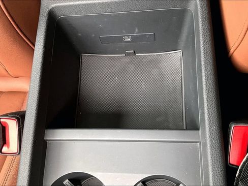 Used 2023 Audi Q5 2.0T Premium w/ Convenience Package AWD/4WD image 16