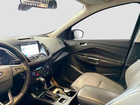 Used 2017 Ford Escape Titanium image 24