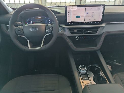 New 2026 Ford Explorer ST-Line w/ ST-Line Street Pack image 18