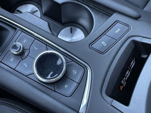 Certified 2022 Cadillac XT5 Sportv image 30