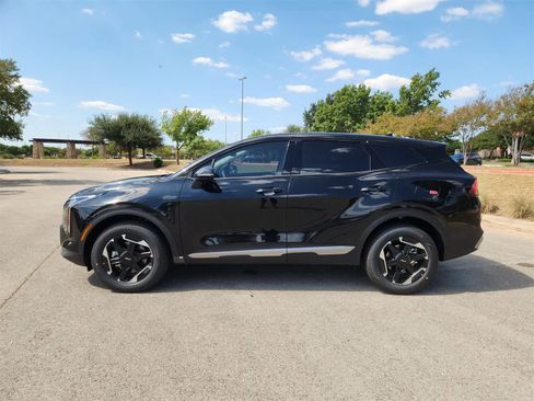 New 2026 Kia Sportage S image 3