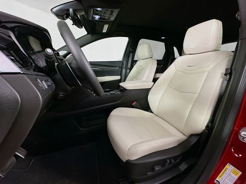 Used 2025 Cadillac XT5 Sportv w/ Technology Package image 22