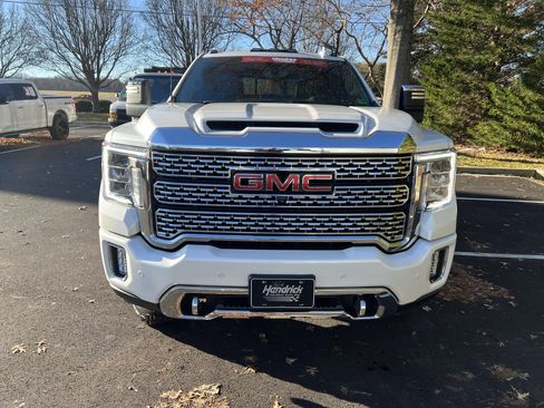 Used 2023 GMC Sierra 2500 Denali w/ Denali Ultimate Package image 3