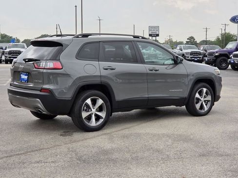 Used 2022 Jeep Cherokee Limited AWD/4WD image 8