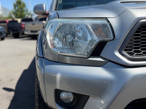 Used 2014 Toyota Tacoma 4x4 Regular Cab image 31