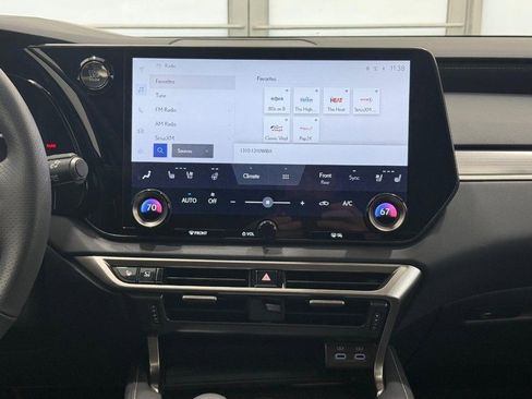 Used 2023 Lexus RX 350 F Sport image 10