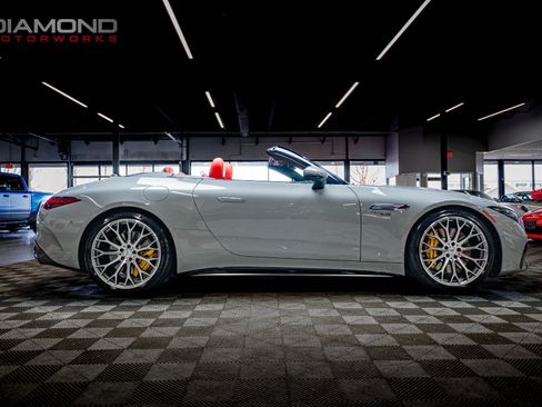 Used 2023 Mercedes-Benz SL 63 AMG 4MATIC image 25