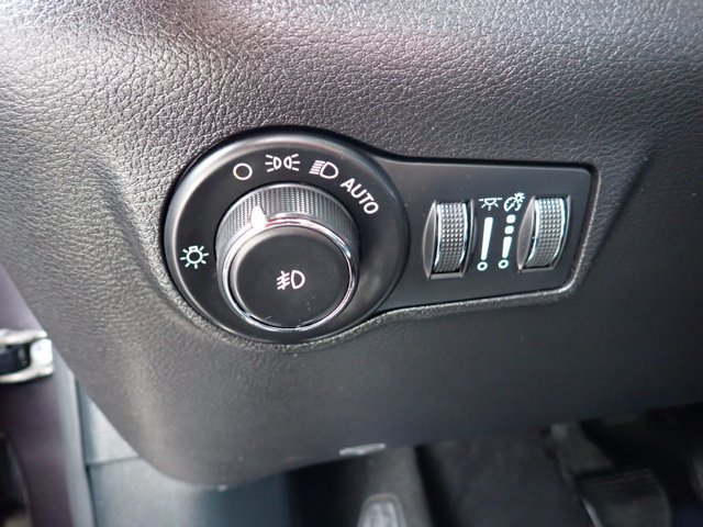 Used 2024 Jeep Compass Latitude AWD/4WD image 14
