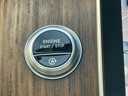 Certified 2024 Mercedes-Benz CLE 300 4MATIC Coupe image 29