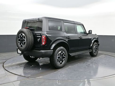 New 2025 Ford Bronco Outer Banks image 11