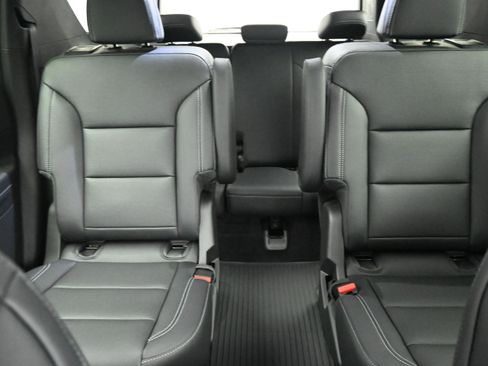 New 2026 Chevrolet Traverse LT w/ Driver Confidence Package FWD image 29