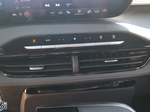 Used 2026 Buick Enclave Preferred FWD image 19