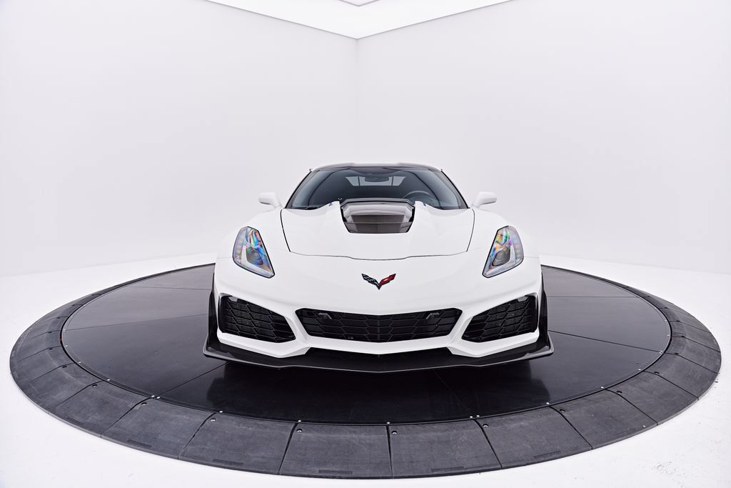 Used 2019 Chevrolet Corvette ZR1 RWD image 28