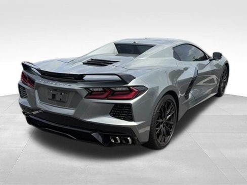 Used 2024 Chevrolet Corvette Stingray Premium Conv w/ Z51 Performance Package RWD image 2
