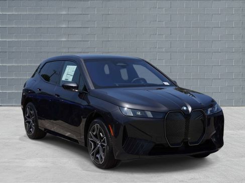 New 2026 BMW iX xDrive45 w/ Premium Package AWD/4WD image 1