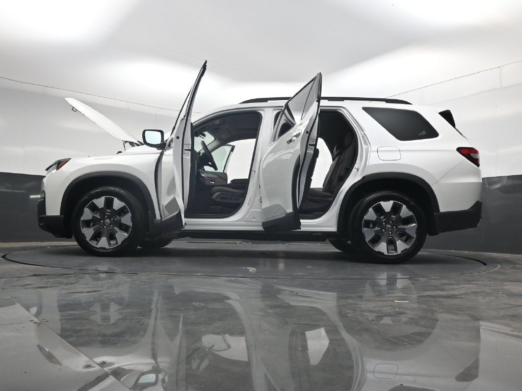 Used 2026 Honda Pilot Touring image 41