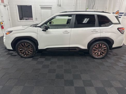 Used 2025 Subaru Forester Sport w/ Popular Package #1 AWD/4WD image 6